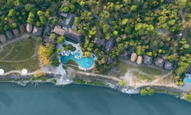 Barahi Jungle Lodge