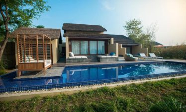 Kathmandu Chitwan luxury Tour Package